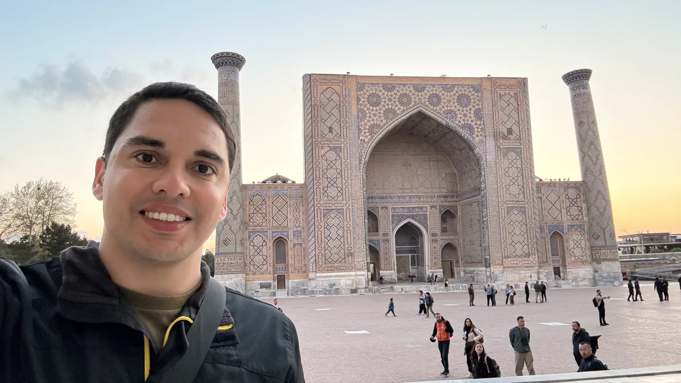 Diego em Samarcanda, no Uzbequistão