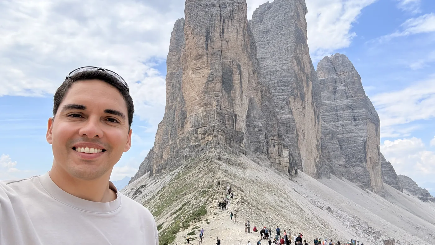 Diego em Tre Cime di Lavaredo, nas Dolomitas, Itália