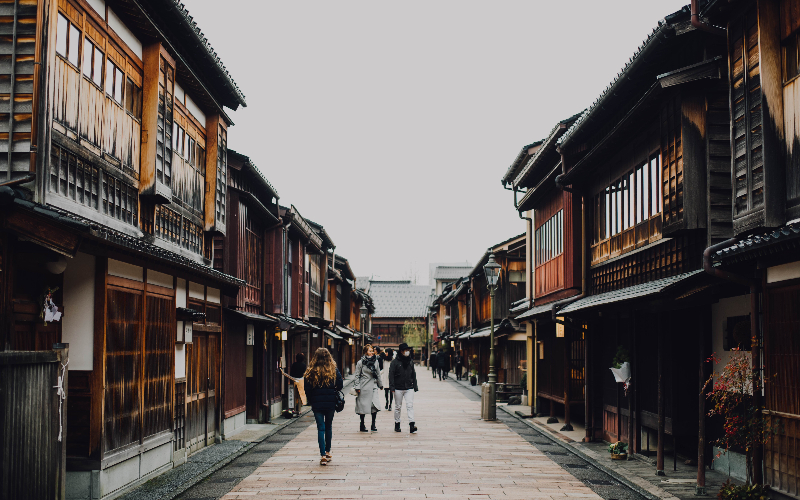 Traditional Gion neighbourhood with old buildings at night in Kyoto, Japan