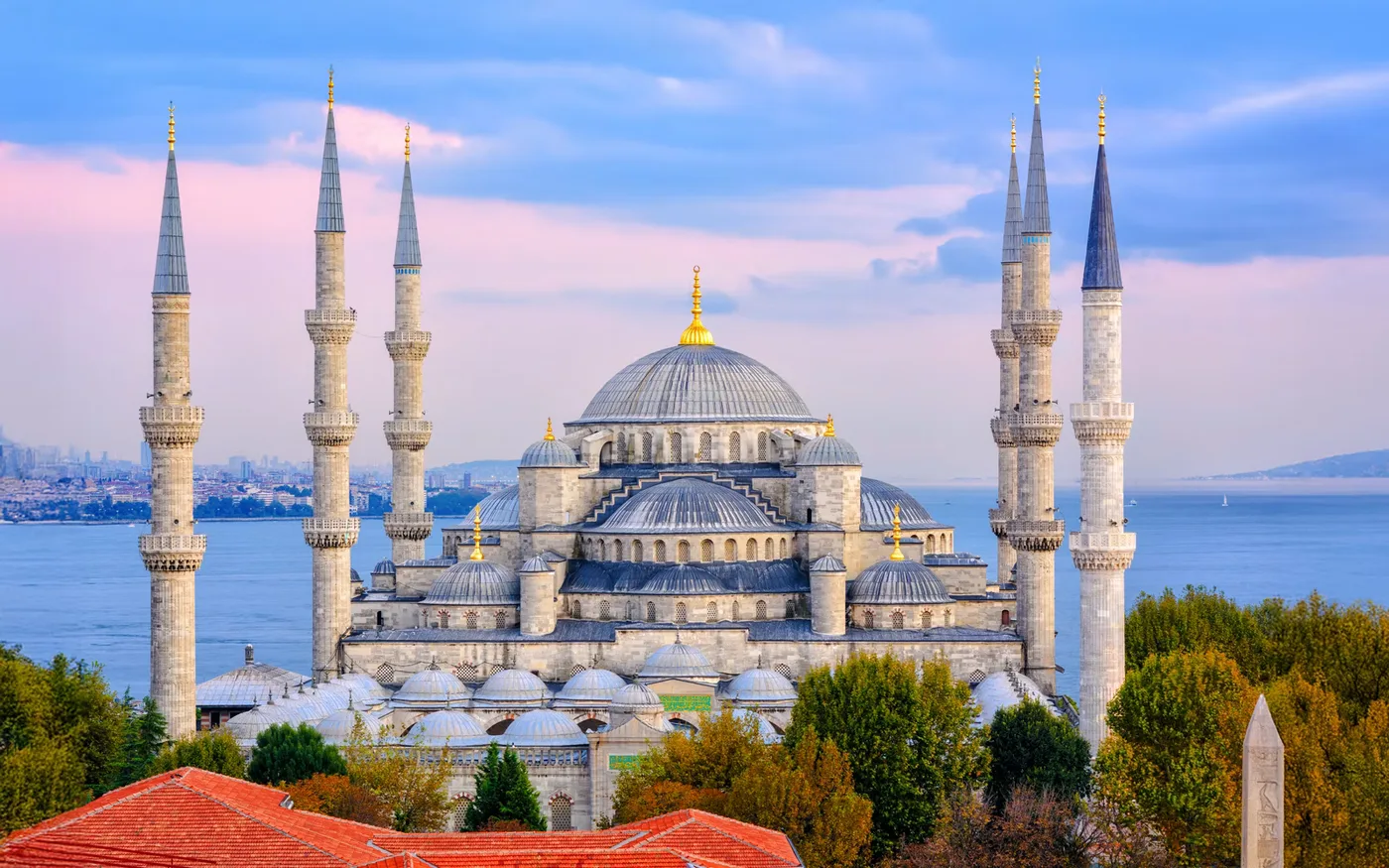 Blue Mosque in Sultanahmet, Istanbul